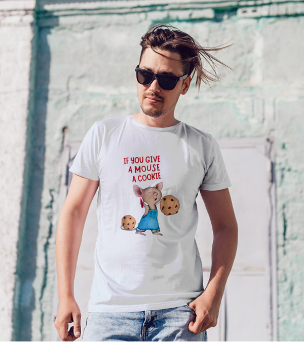 If You Give A Mouse A Cookie Mouse Holding Cookies Costume Halloween T-Shirt