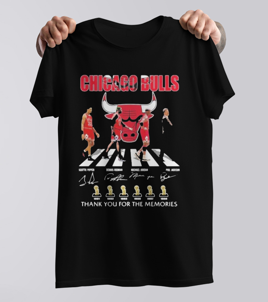 Chicago Bulls NBA Scottie Pippen Dennis Rodman Michael Jordan Phil Jackson Thank You For The Memories 1991 1992 1993 1996 1997 1998 T-Shirt