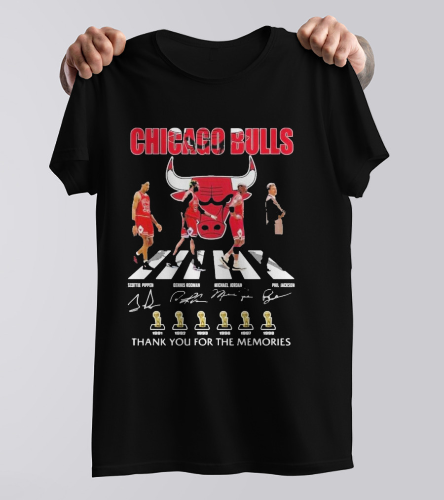 Chicago Bulls Scottie Pippen Dennis Rodman Michael Jordan Phil Jackson Thank You For The Memories 1991 1992 1993 1996 1997 1998 T-Shirt