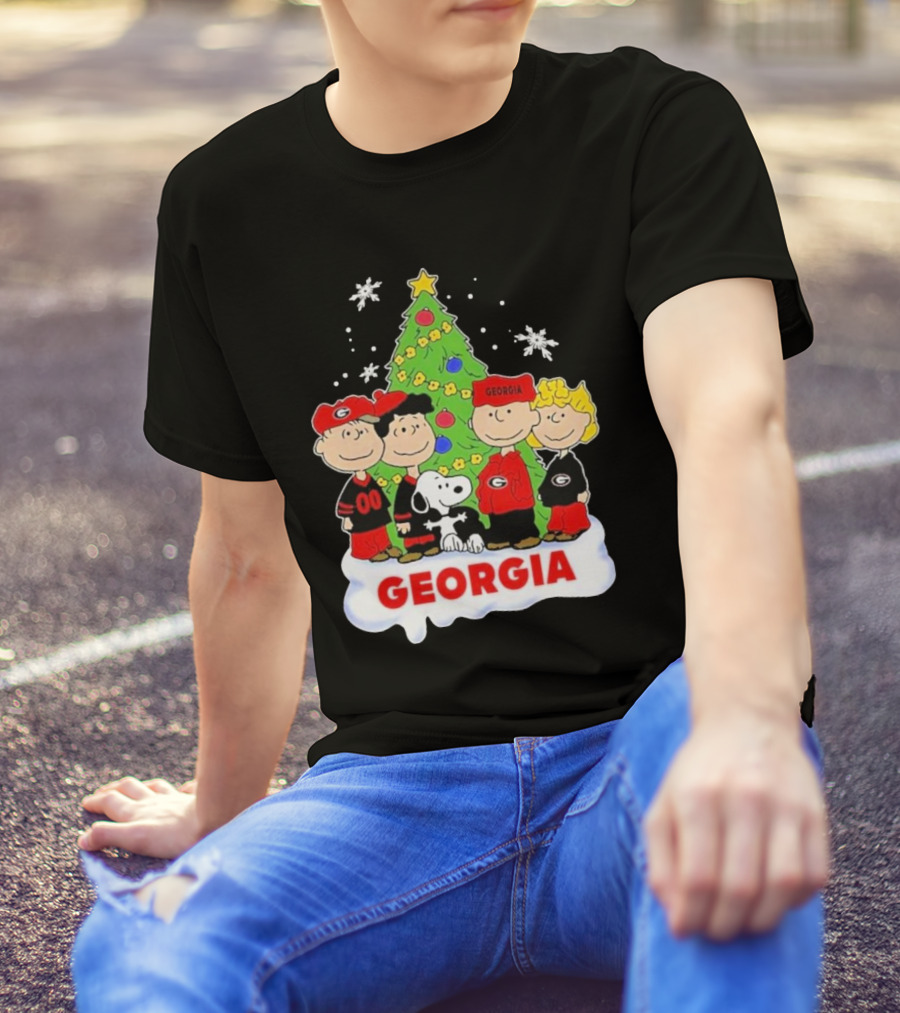 Georgia Bulldogs Snoopy And Friends Christmas T-Shirt