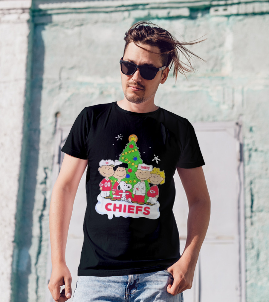 Kansas City Chiefs Snoopy Christmas Peanuts Characters Chiefs NFL Holiday T-Shirt