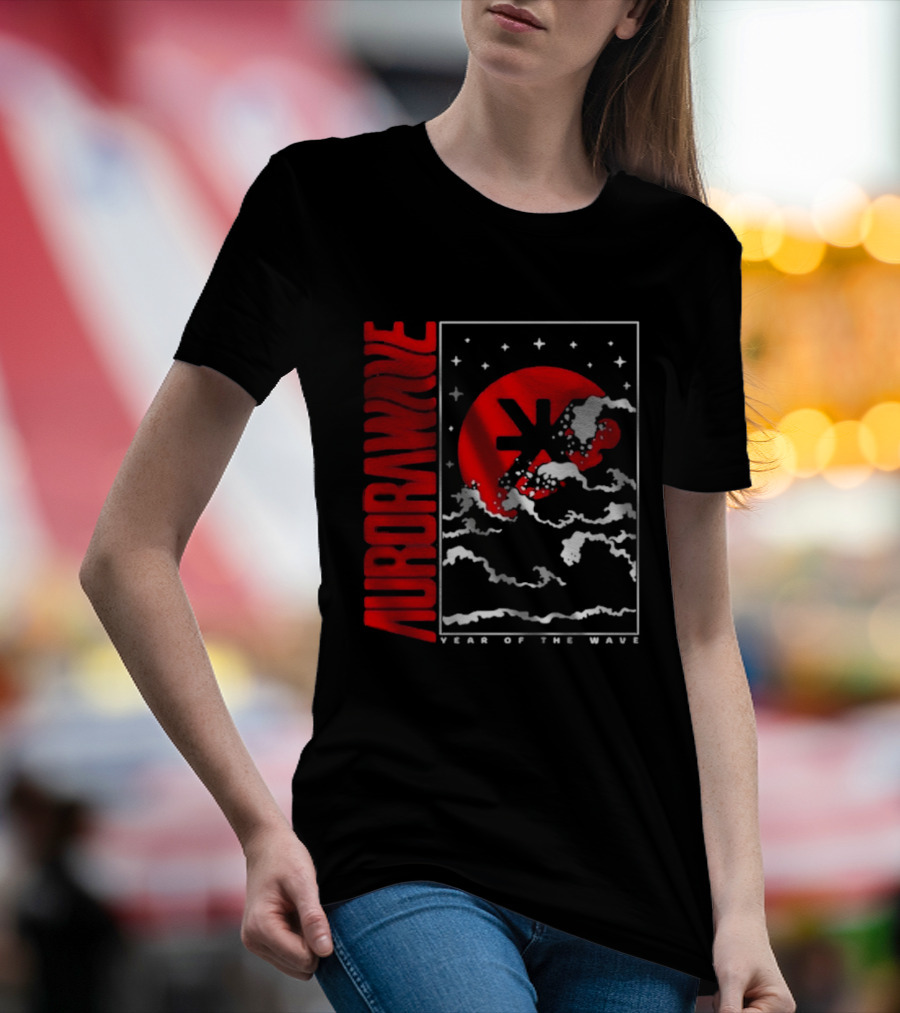 Aurora Wave Year Of The Wave Red Sun Clouds Stars T-Shirt