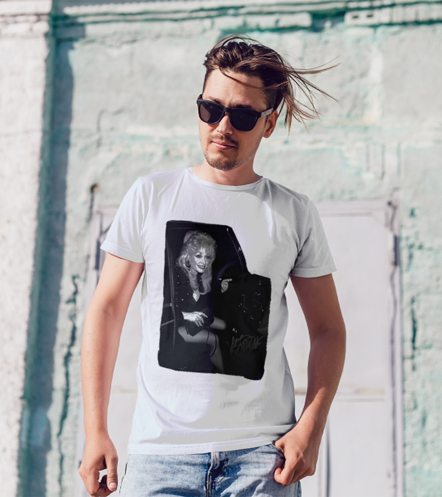 Dolly Parton Iconic Limo Moment T-Shirt