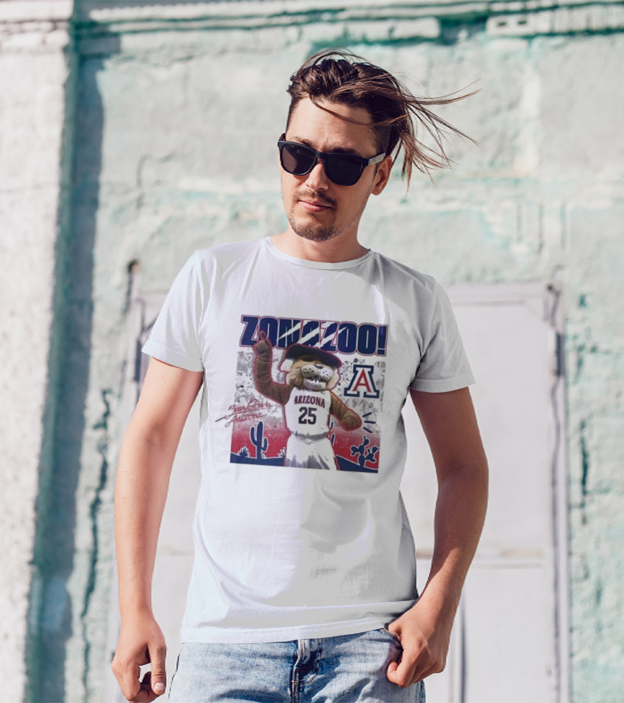 Arizona Wildcats Zona Zoo Wilbur Mascot Desert Scene T-Shirt
