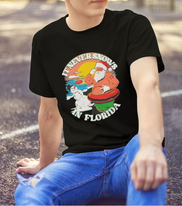 New Found Glory Santa Sunbathing It Never Snows In Florida T-Shirt