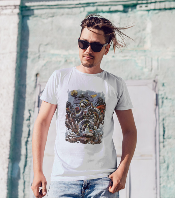 Space Saga Vintage Astronaut Adventure With Retro Planets And Spaceship T-Shirt