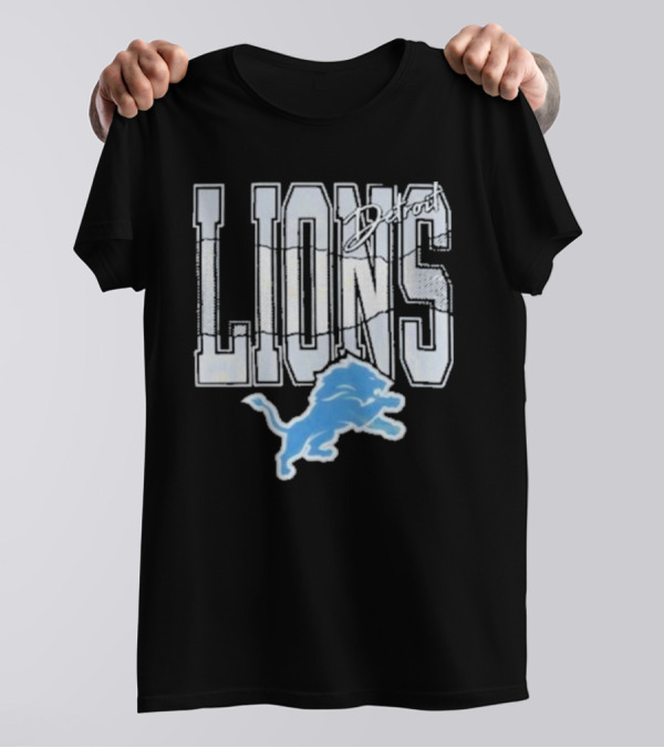 Detroit Lions Football Apparel With Iconic T-Shirt