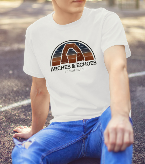 ARCHES ECHOES ST GEORGE UTAH RED ROCK NIGHT SKY MOON T-Shirt