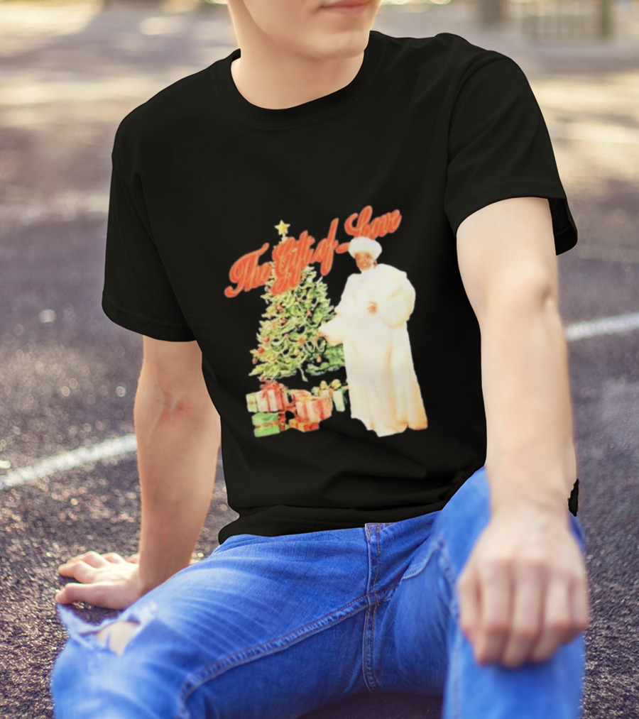 The Gift Of Love Christmas Tree Retro Style Jennifer Hudson T-Shirt