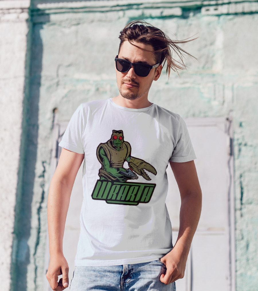 Wrarth Warrior Doctor Who Alien Creature With Claws And Spaceship Gun T-Shirt