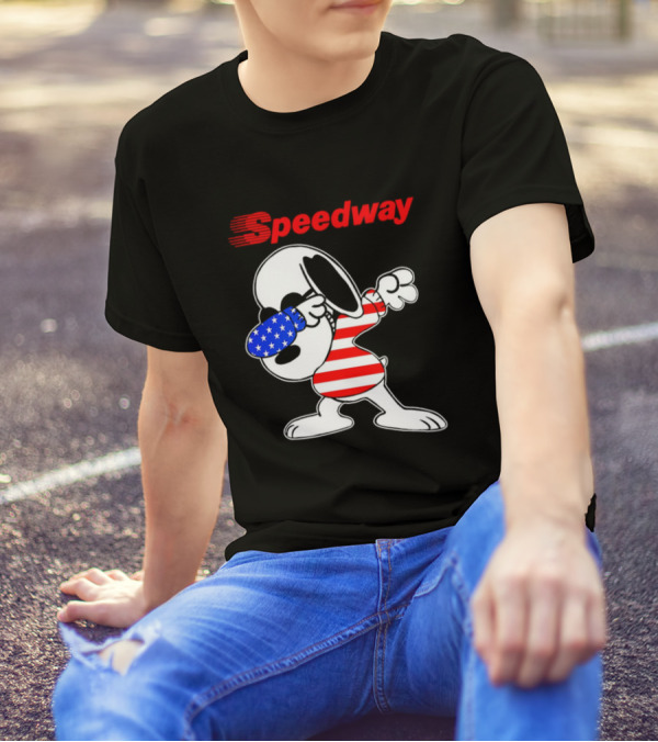 Speedway Snoopy Dabbing American Flag Outfit T-Shirt