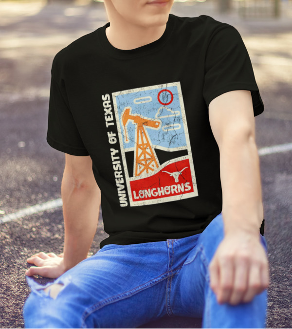 University Of Texas Longhorns Retro Oil Derrick And Bull Skull T-Shirt