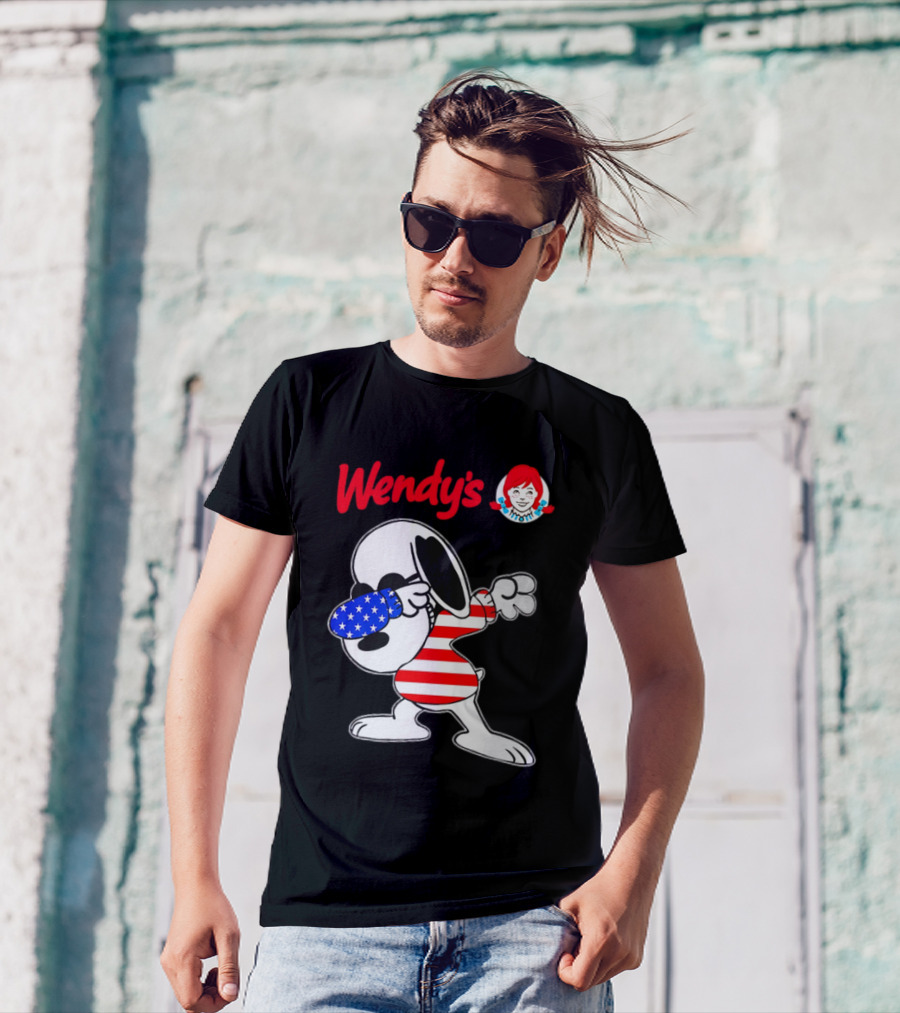 Wendy’s Snoopy Dabbing American Flag Stripes T-Shirt