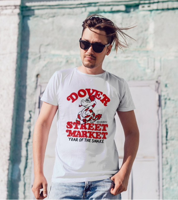 Dover Street Market X Year Of The Snake Red Text Desempacados Verdy Collaboration T-Shirt