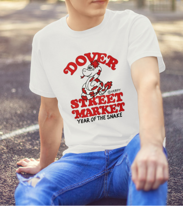 Dover Street Market X Year Of The Snake Red Text Desempacados Verdy Collaboration T-Shirt