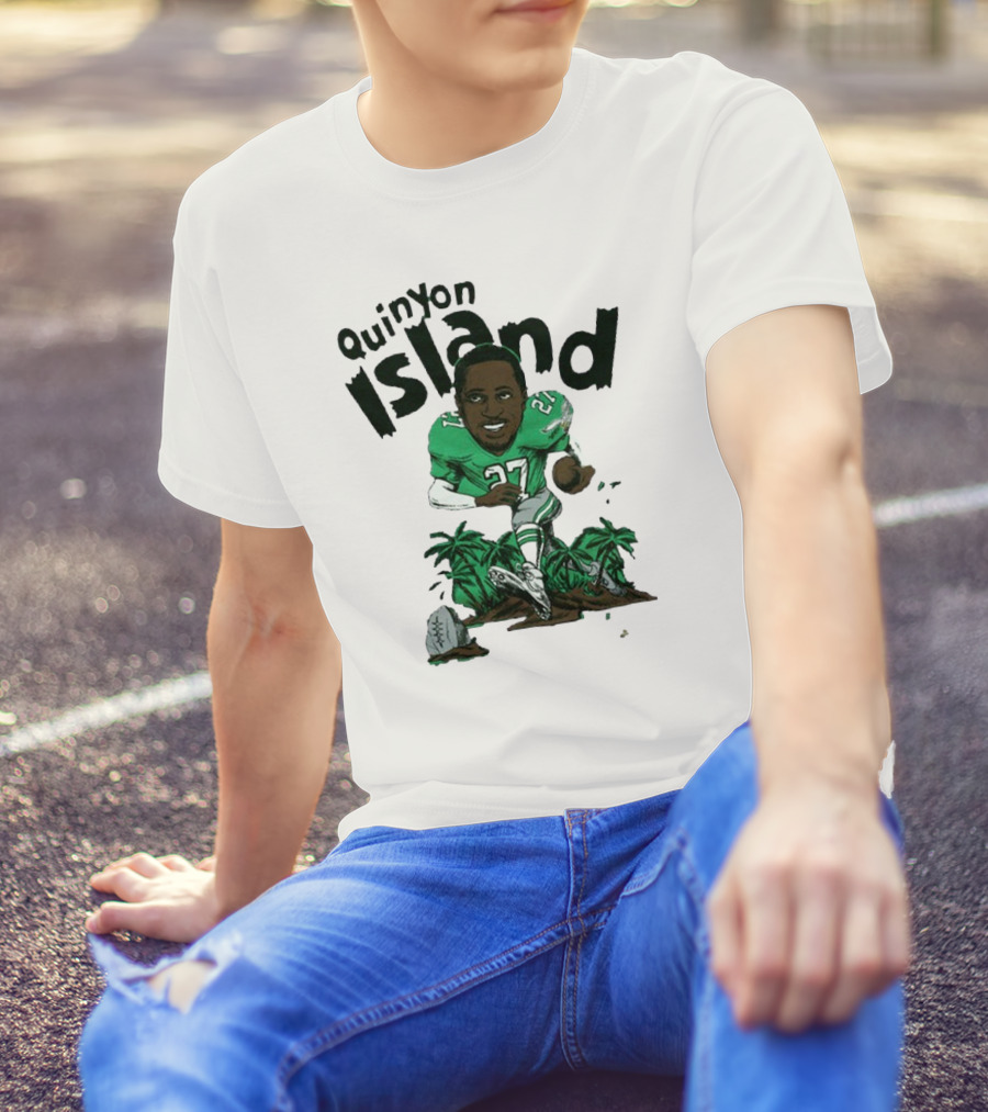 Quinyon Island Eagle 27 Football Player Running With Palm Trees And Rocks T-Shirt