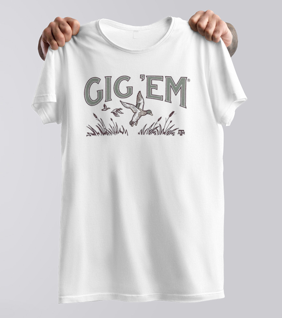 Gig 'Em Flying Duck And Cattails T-Shirt