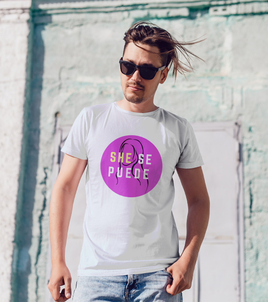 SHE SE PUEDE Purple Circle T-Shirt