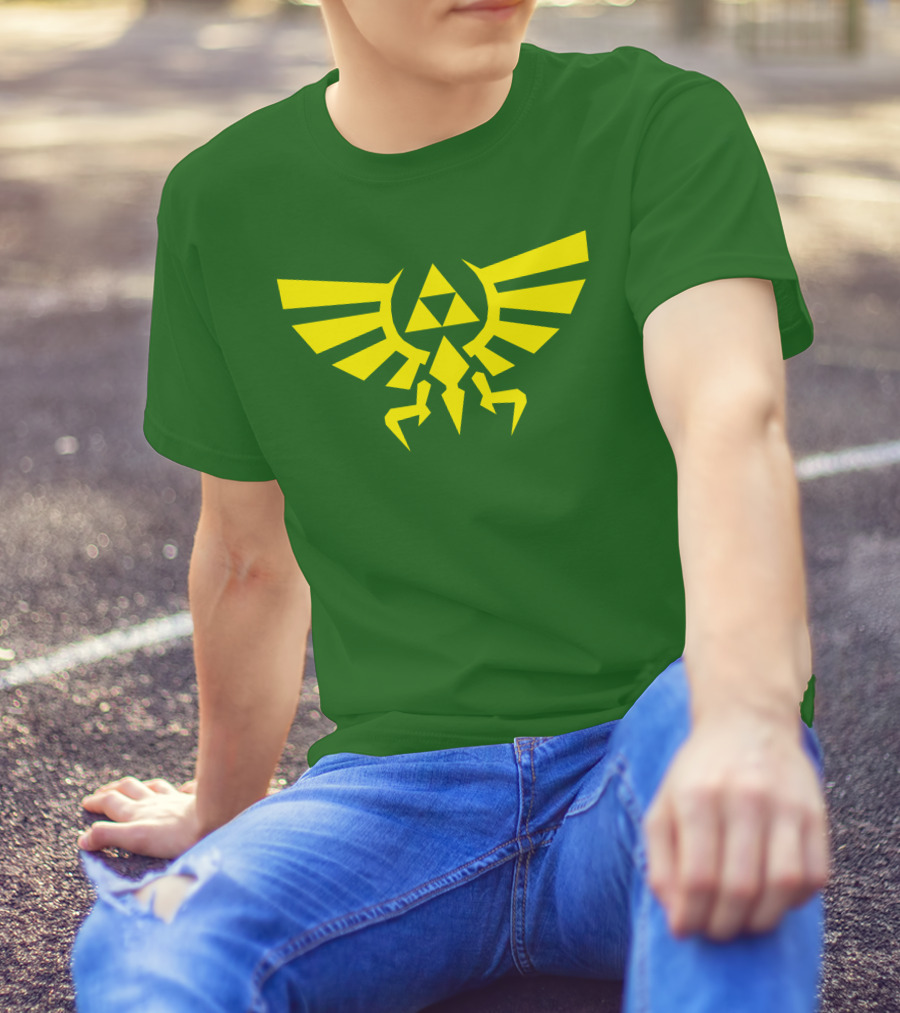 Triforce Hylian Crest And Cargo Shorts T-Shirt