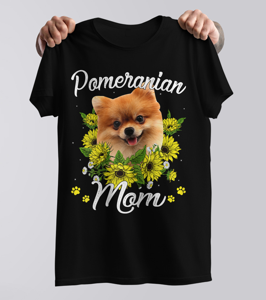 Pomeranian Mom Sunflowers Mother's Day T-Shirt