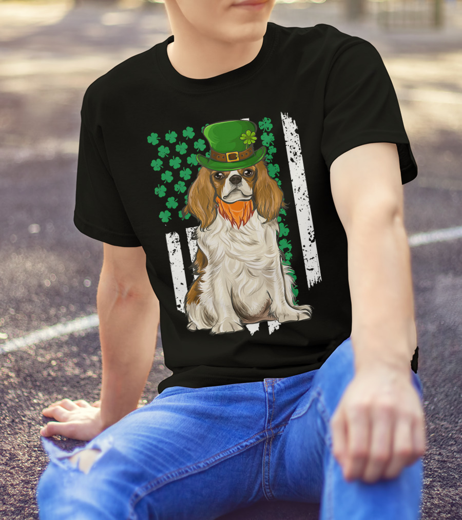King Charles Spaniel St Patricks Day Irish Dog With Green Hat And Shamrocks T-Shirt
